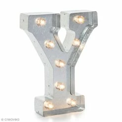 De gros 👍 Darice Lettre Lumineuse Led Lettre Lumineuse En Métal Vintage Y - 25 X 19 X 4,5 Cm 🎁